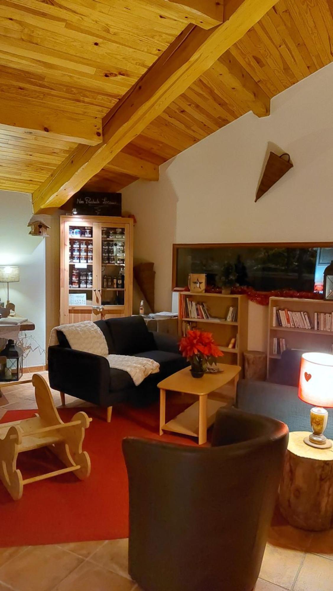 Aparthotel L'Etoile Du Berger à Les Angles  Extérieur photo